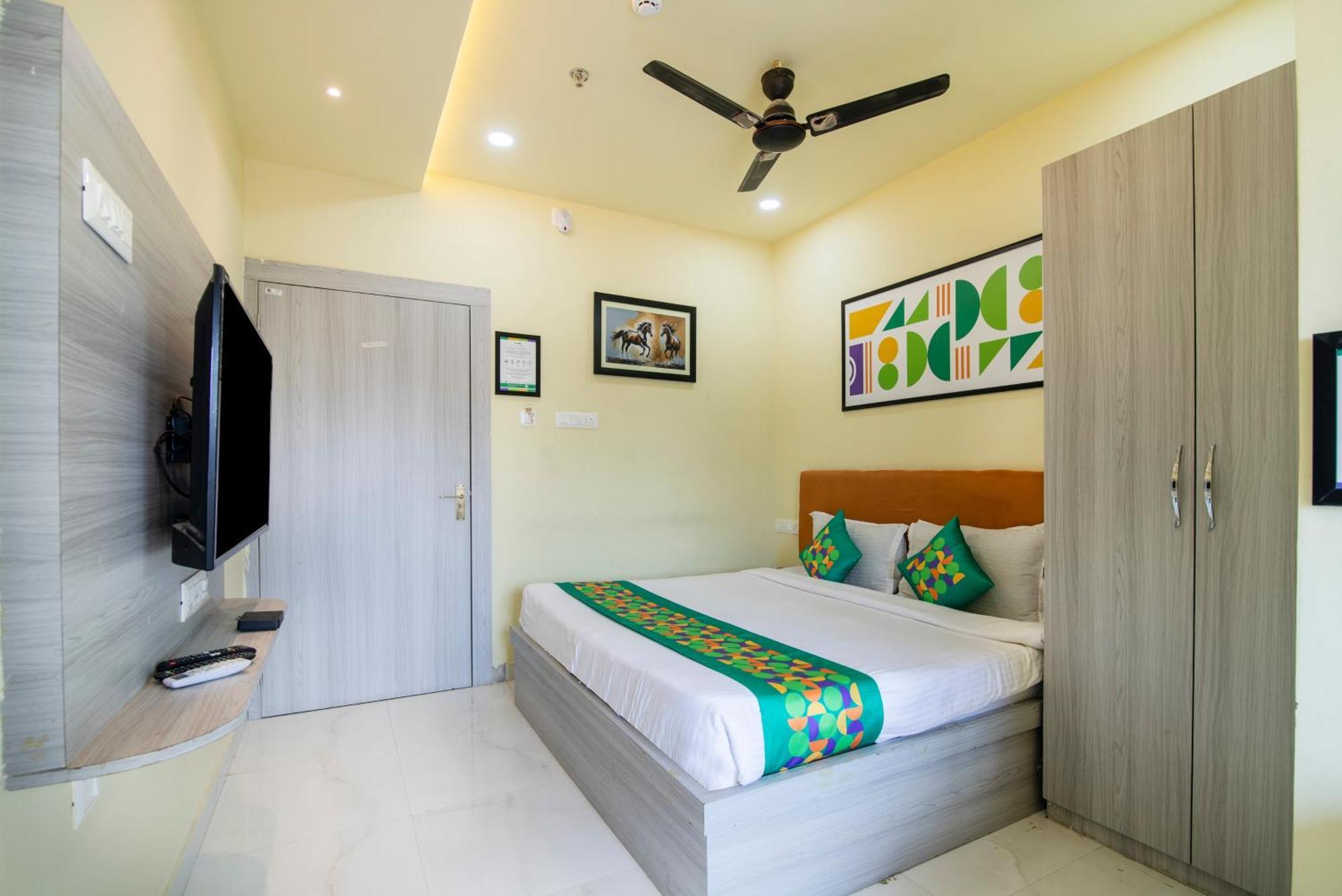 Hotel Treebo Moon Waalk à Bhubaneswar Extérieur photo
